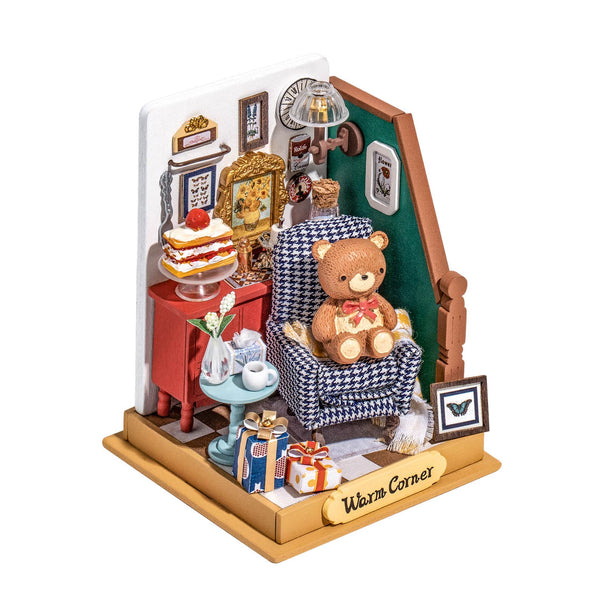 ROLIFE HOLIDAY LIVING ROOM · Play! Board Game Store