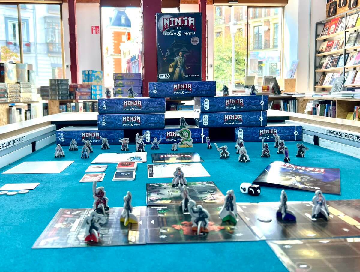 NINJA LITE: STEALTH & TACTICS · vista 2 · Play! Board Game Store