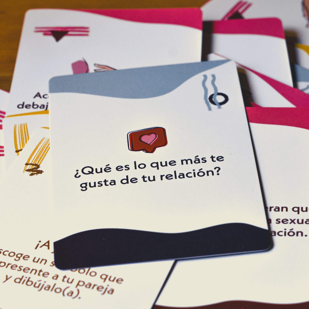 COMPLICES · vista 2 · Play! Board Game Store