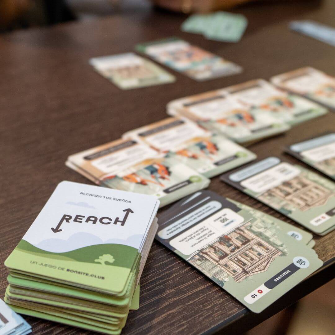 PLAY REACH · vista 2 · Play! Board Game Store